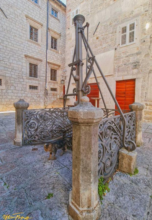 Apartman J&I Kotor Kültér fotó